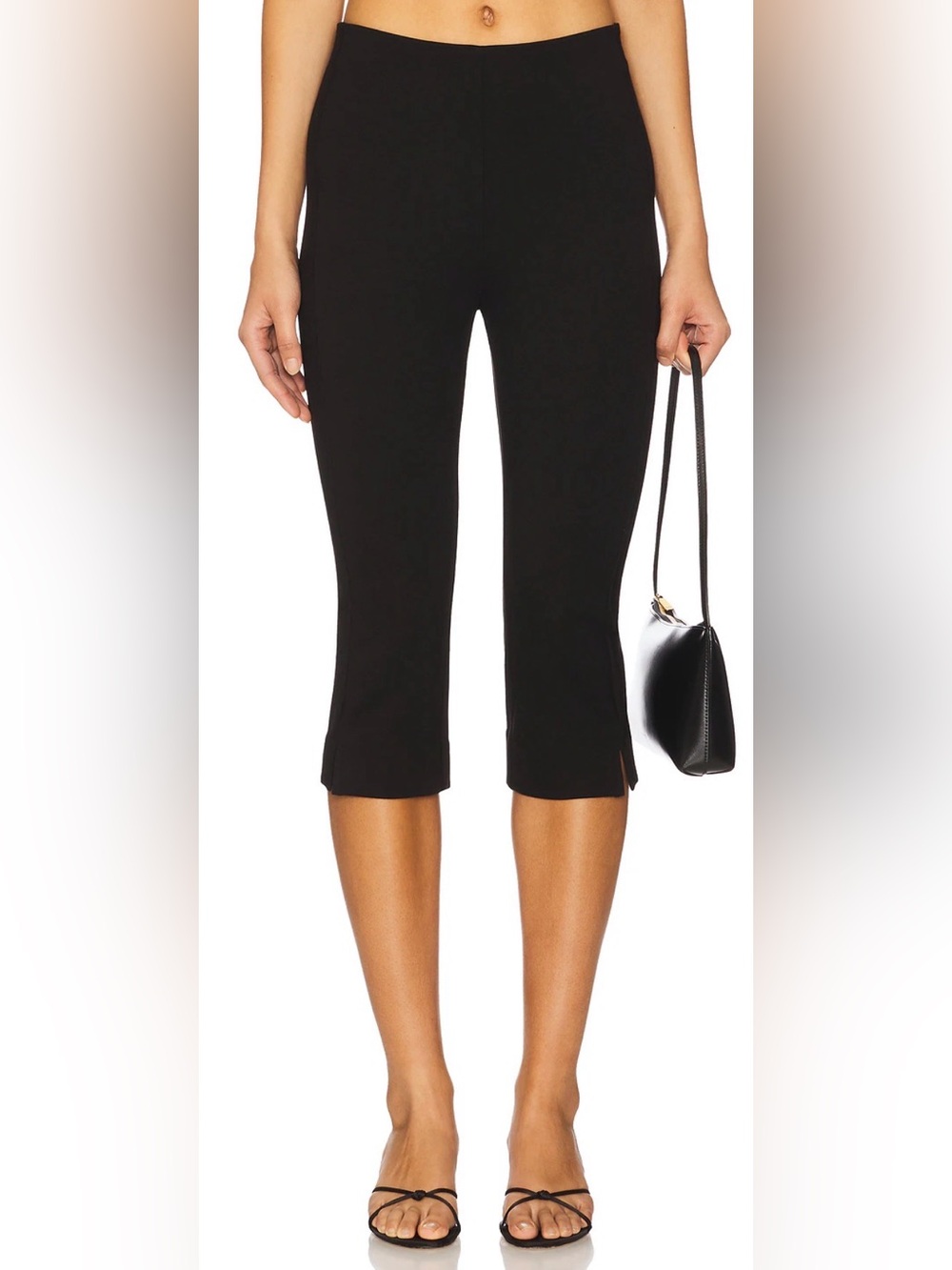 Revolve Cooper Capri Pant in Black Size Medium